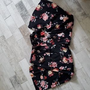 Xhilaration Juniors Medium Black Pink Floral Tulip Leg Pants Elastic Waist